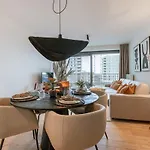 Huswell - Seaside Apartment With Shared Pool